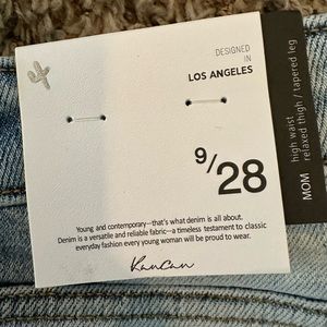 New with tags Women’s KanCan mom jeans